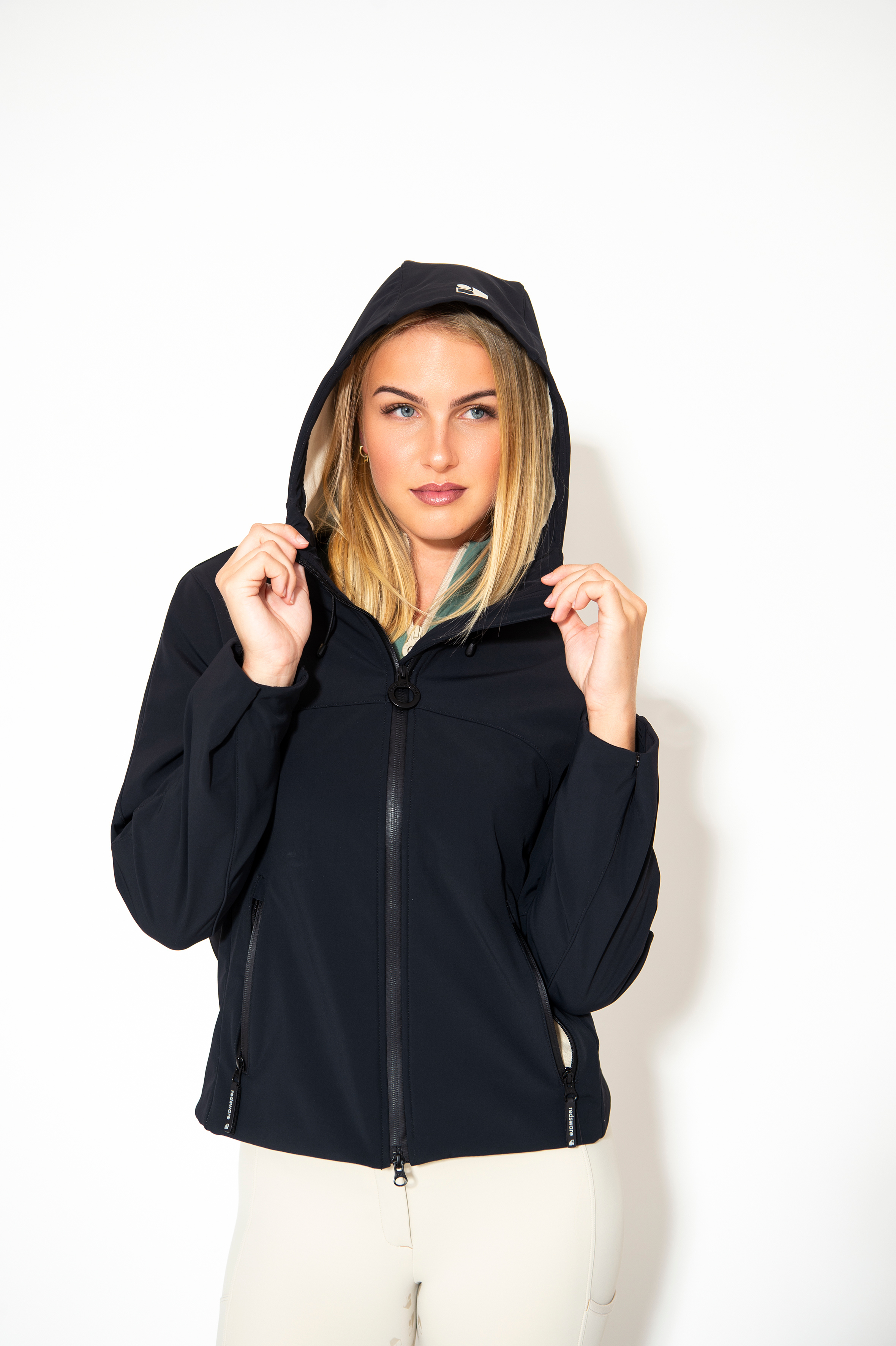 Fleur jacket – Black, studio photograph 8
