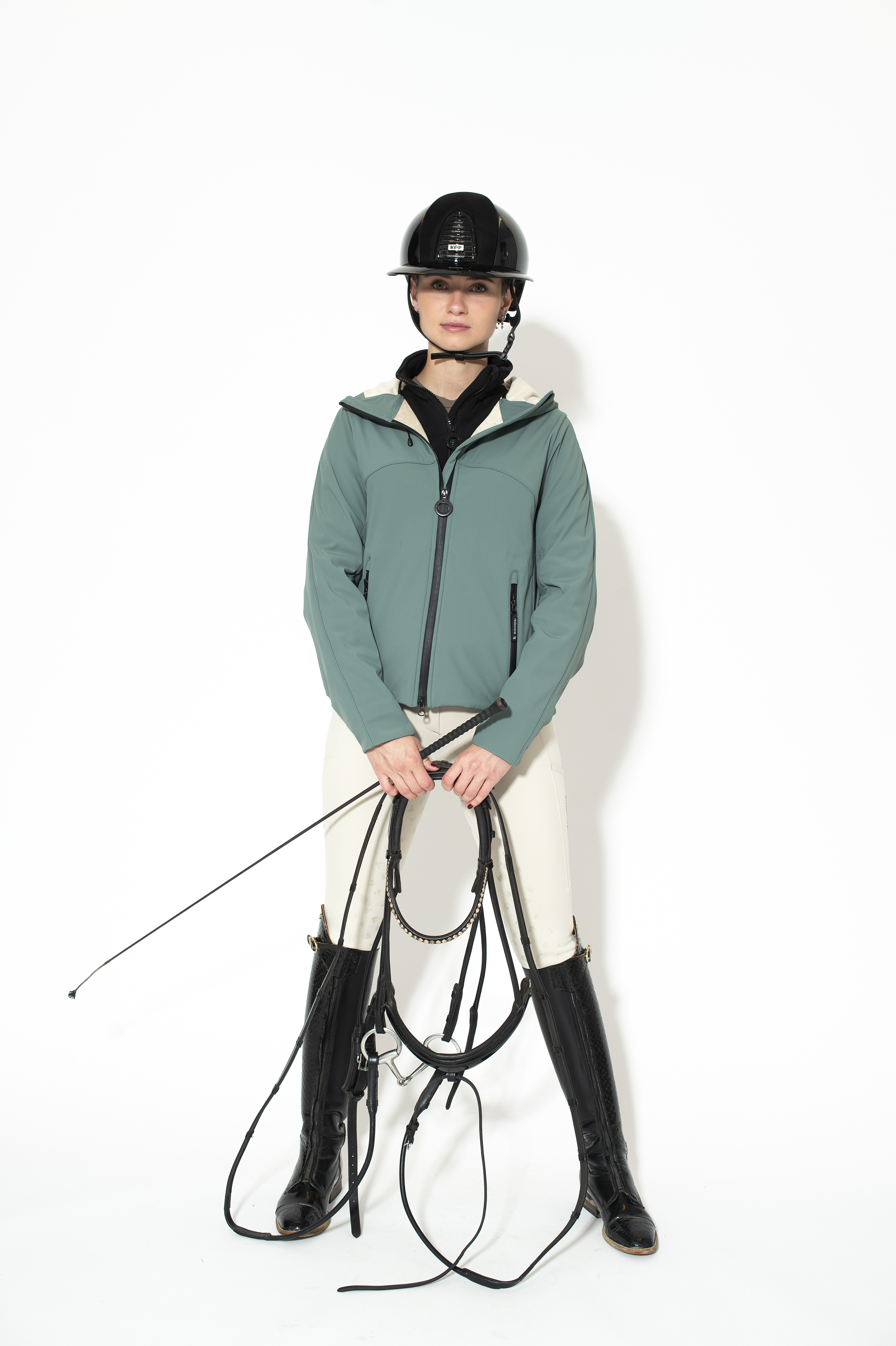Fleur jacket – Forest, studio photograph 2